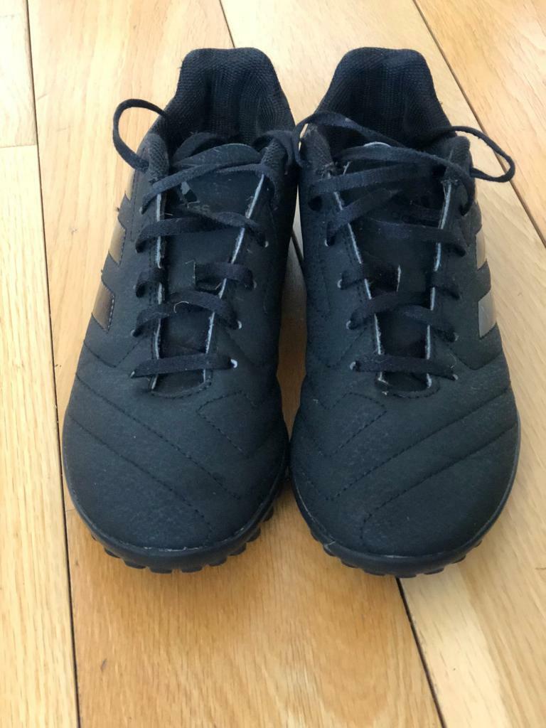 adult astro turf trainers